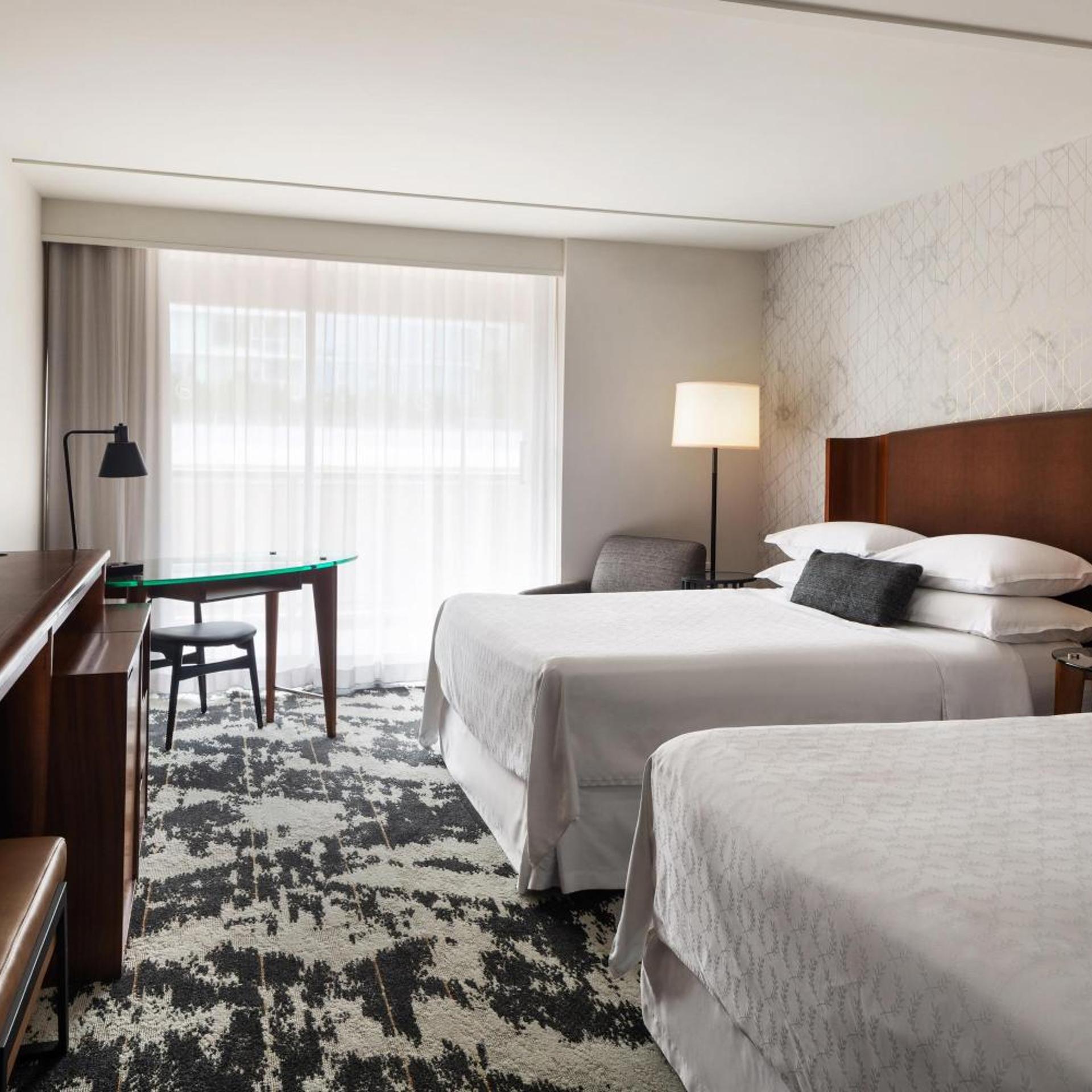 Room, King Bed, 2 Queen Beds