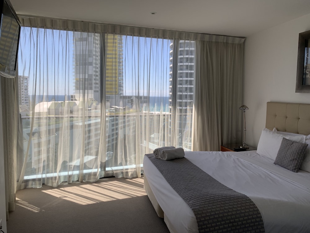 The Oracle Resort Broadbeach - Gclr 23/50