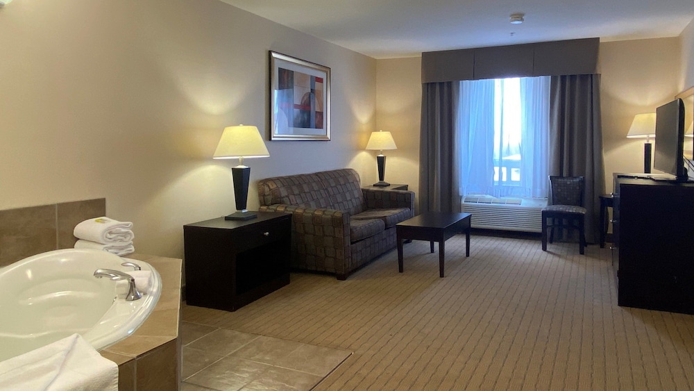 Holiday Inn Express Hotel Suites Swift Current 47/74