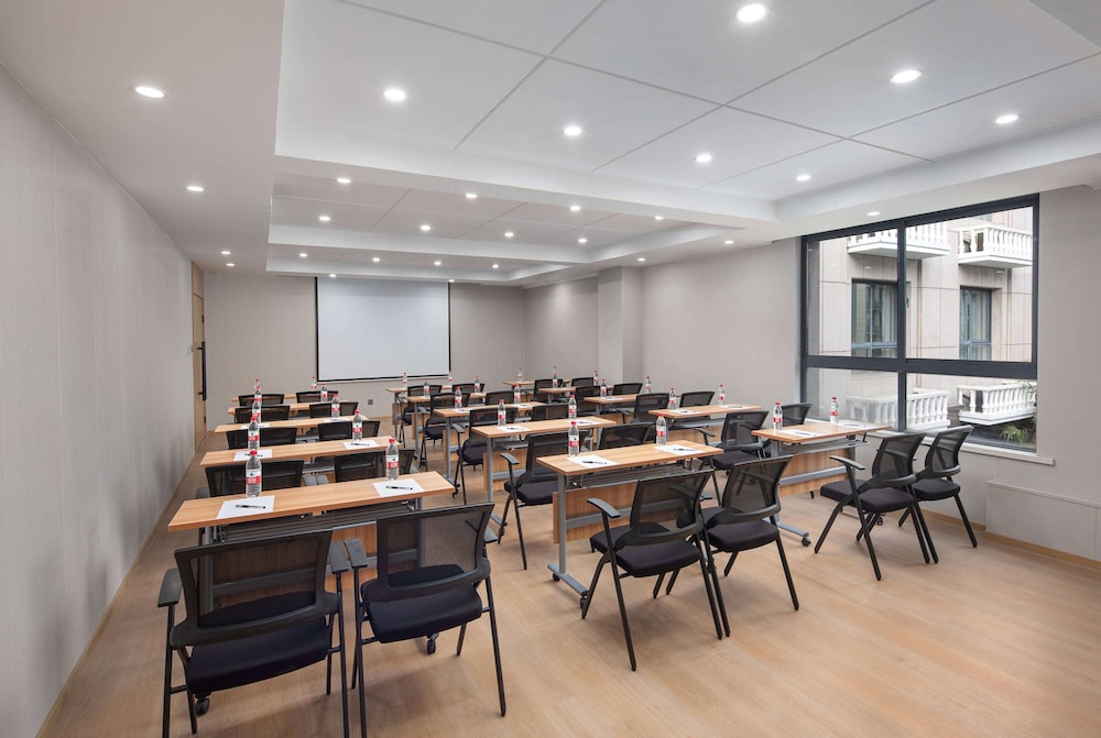 Days Inn by Wyndham Nanjing Lishui 29/35