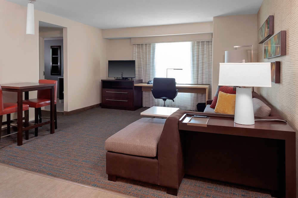 Residence Inn By Marriott Atlanta Mcdonough 25/48