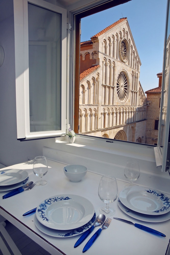 Design, Studio, Suite, Tower