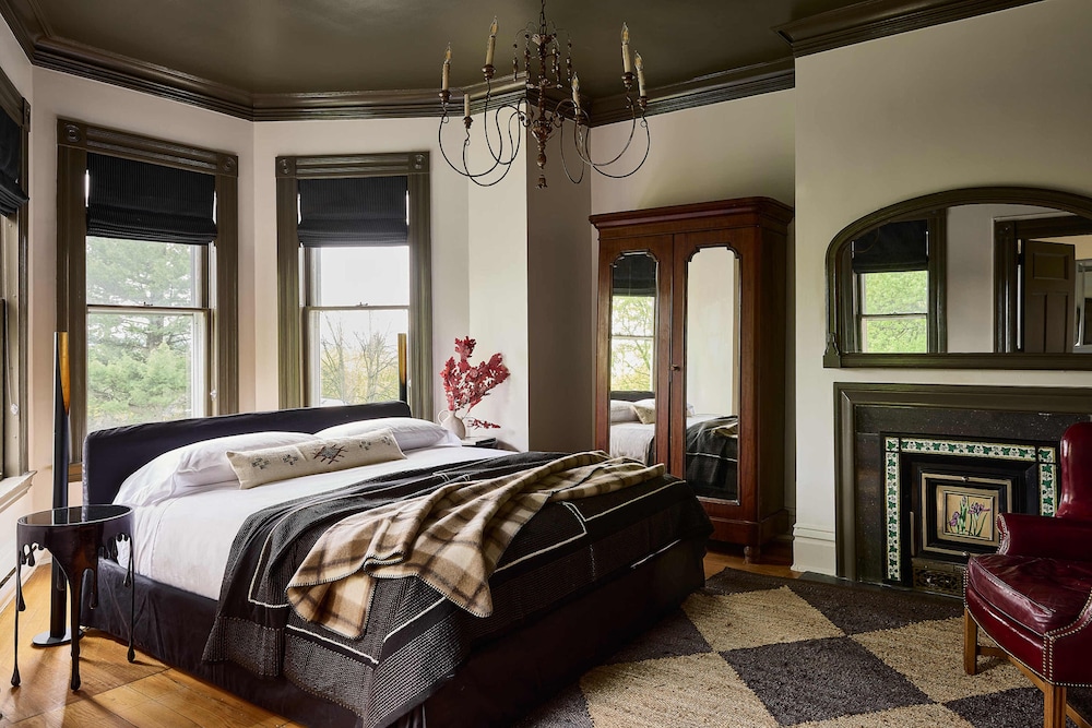 Blind Tiger Burlington 9/50