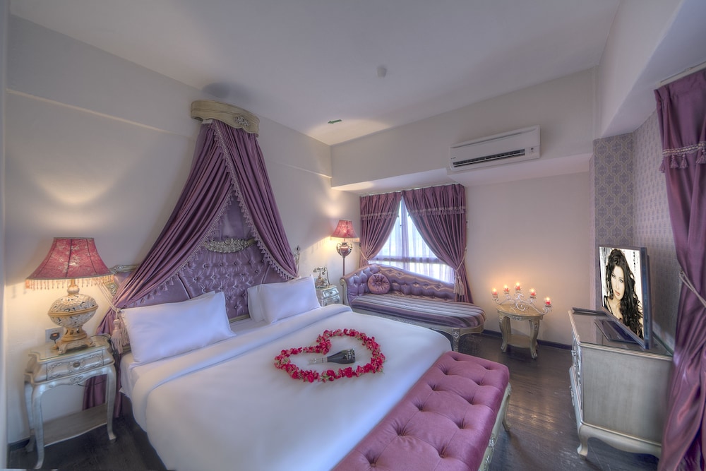 Arenaa Batik Boutique Hotel 35/48