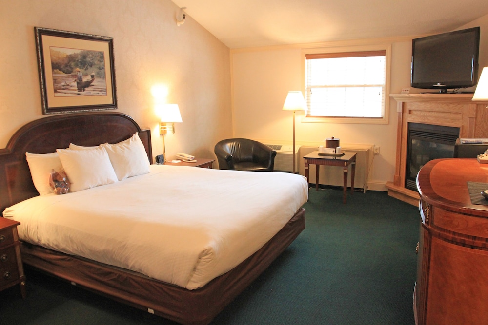 Fireside Inn And Suites Waterville 12/68