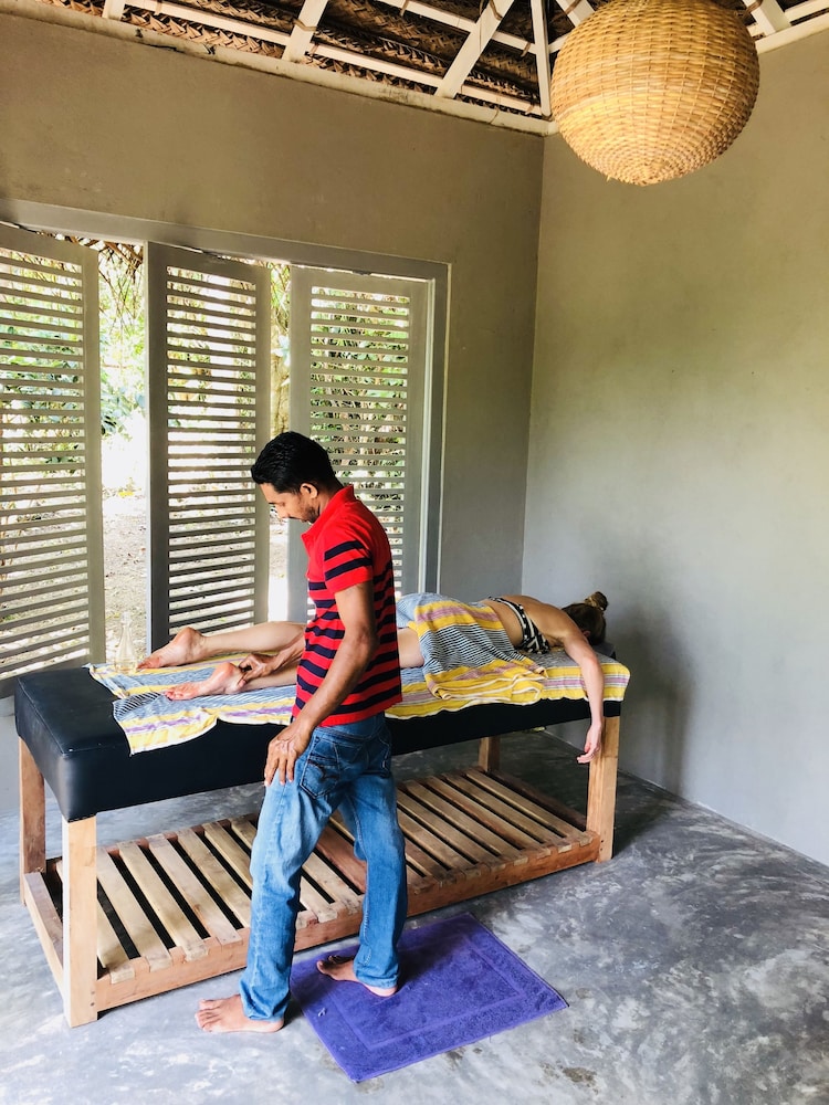 Good Vibes Villas Retreat And Restaurant 13/44