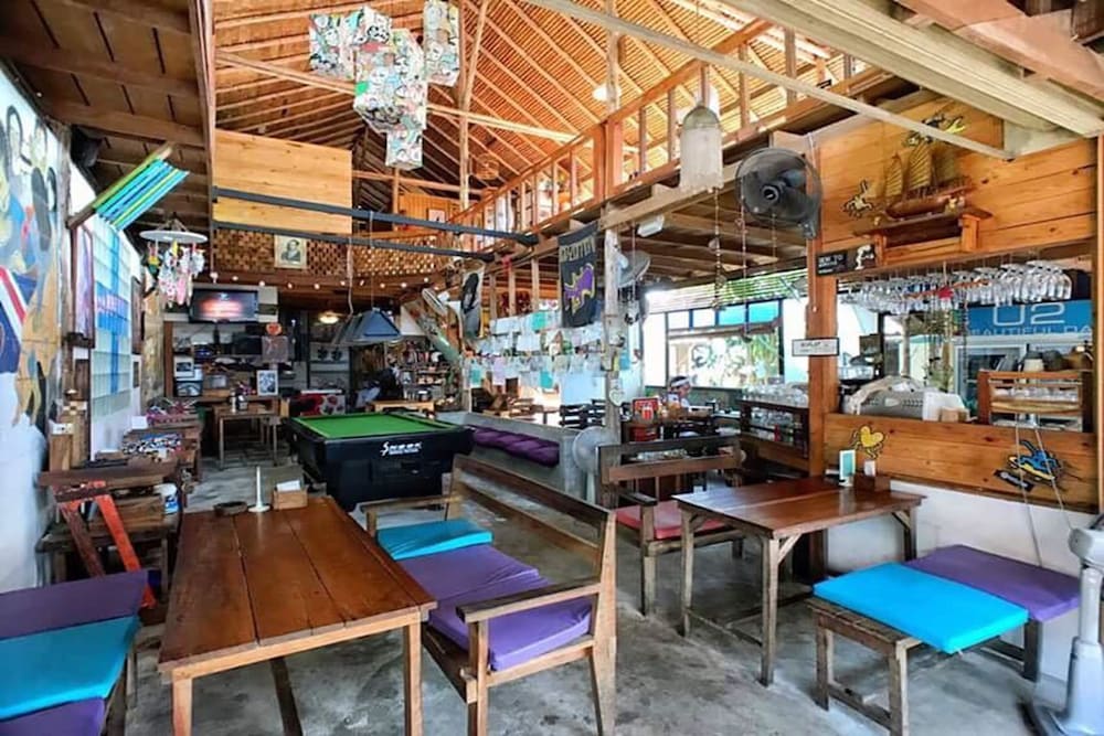 Cafe Del Sunshine - Hostel 25/32