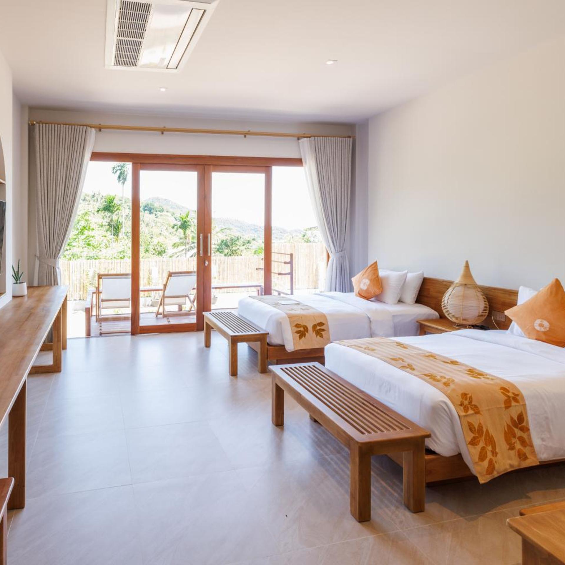 Essence, Economy, Suite, Twin Beds
