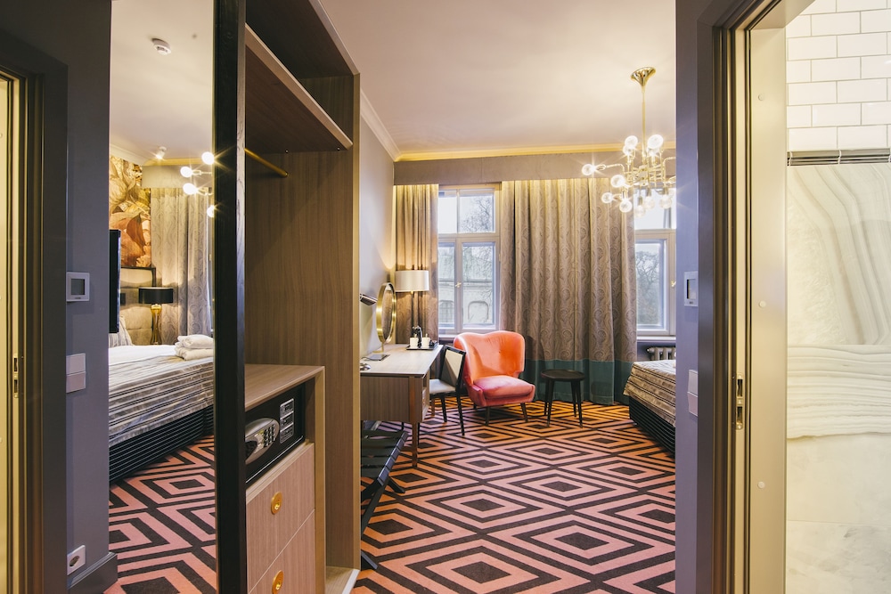 Grand Poet Hotel By Semarah 34/60