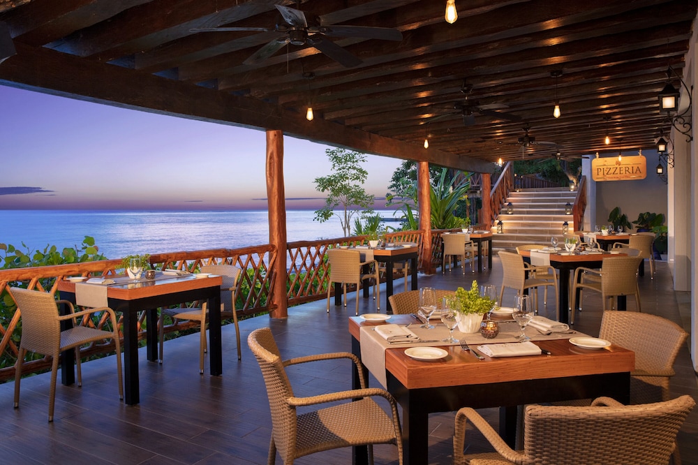 Dreams Cozumel Cape Resort & Spa 50/60