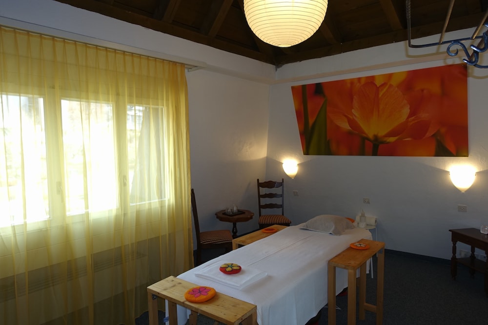 Schlosshotel - Self Check-In Hotel am Schlosspark 30/47