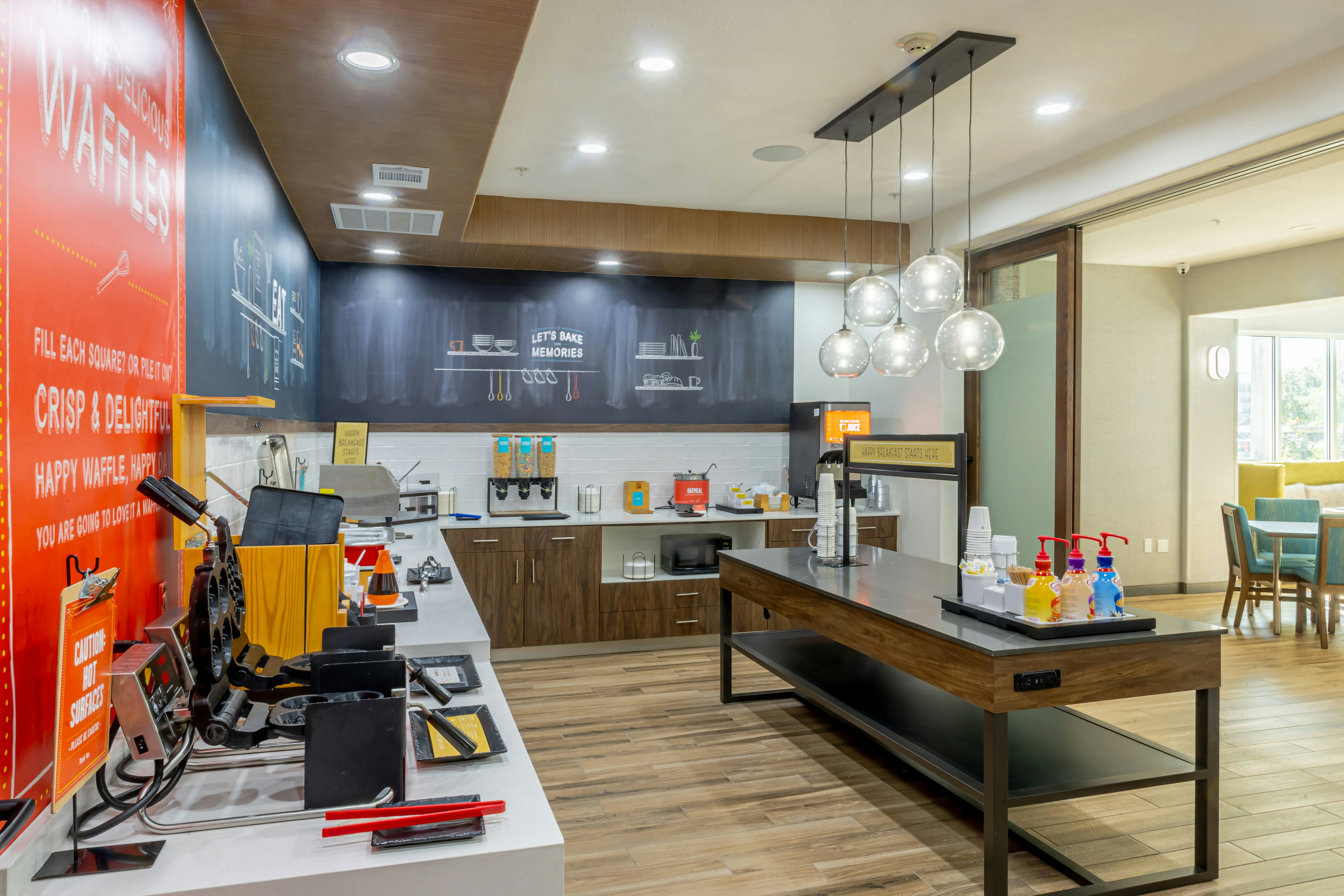 Hampton Inn and Suites Cleburne 59/78