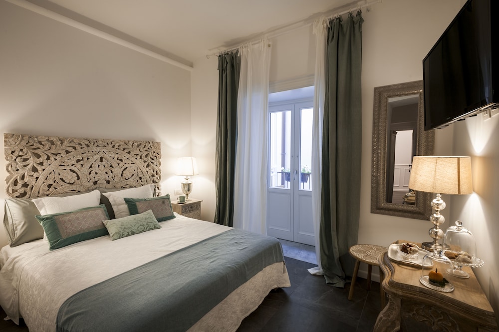 Palazzo Natoli Exclusive Rooms 12/74