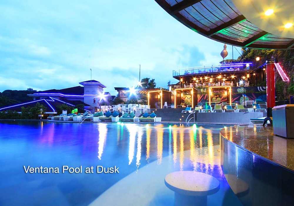 Fairways And Bluewater Newcoast Boracay 66/76