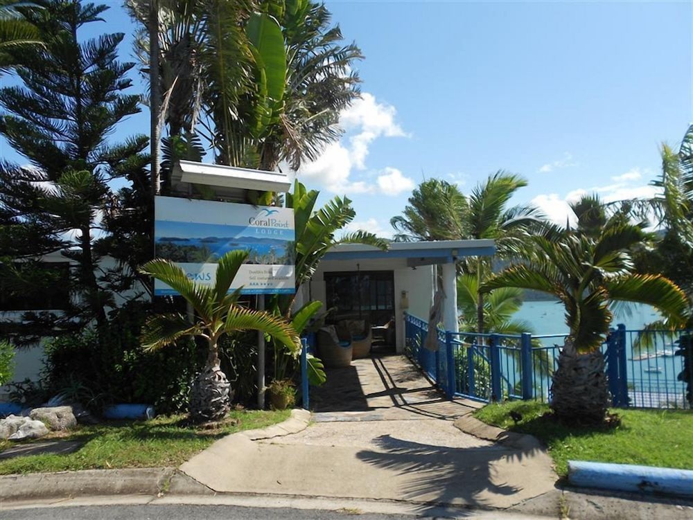 CORAL POINT LODGE 2/35