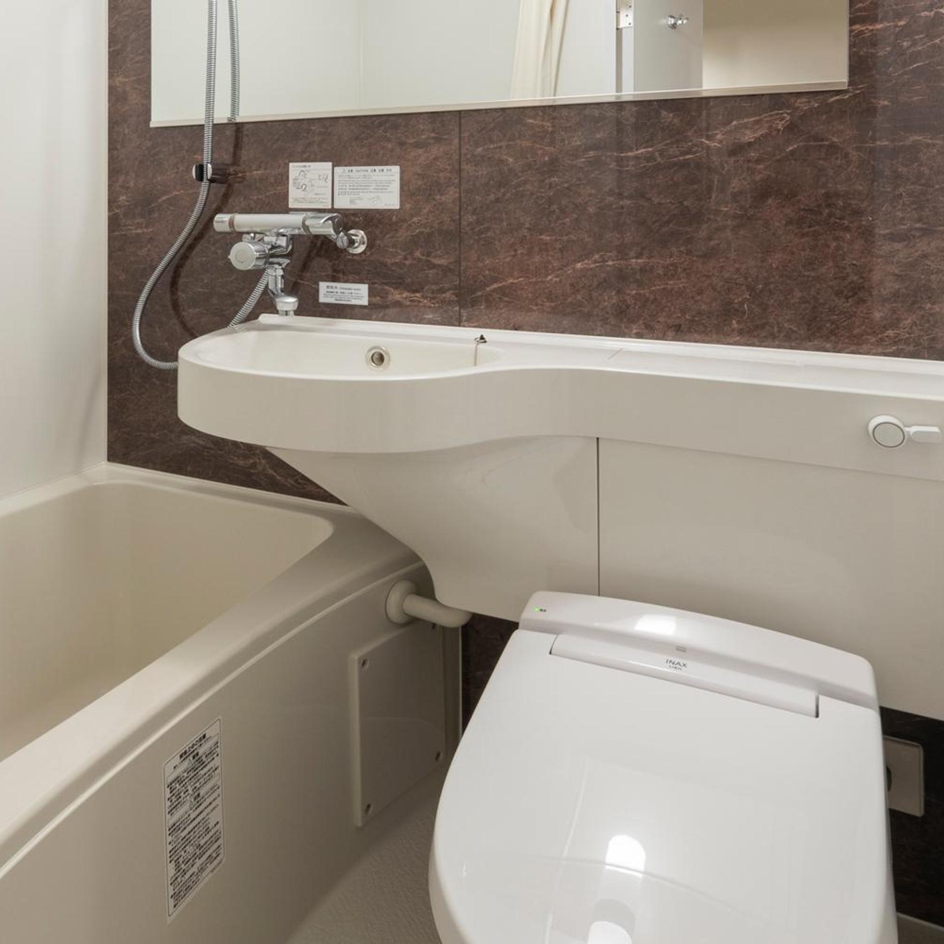Asta Hotel 37/41