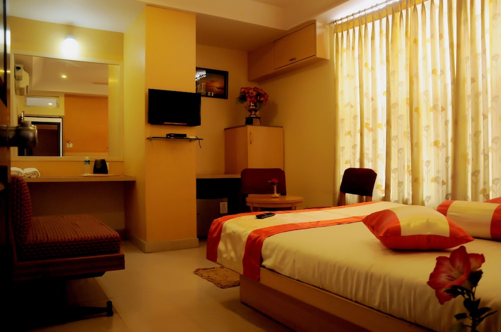 SUVARNA RESIDENCY 15/46