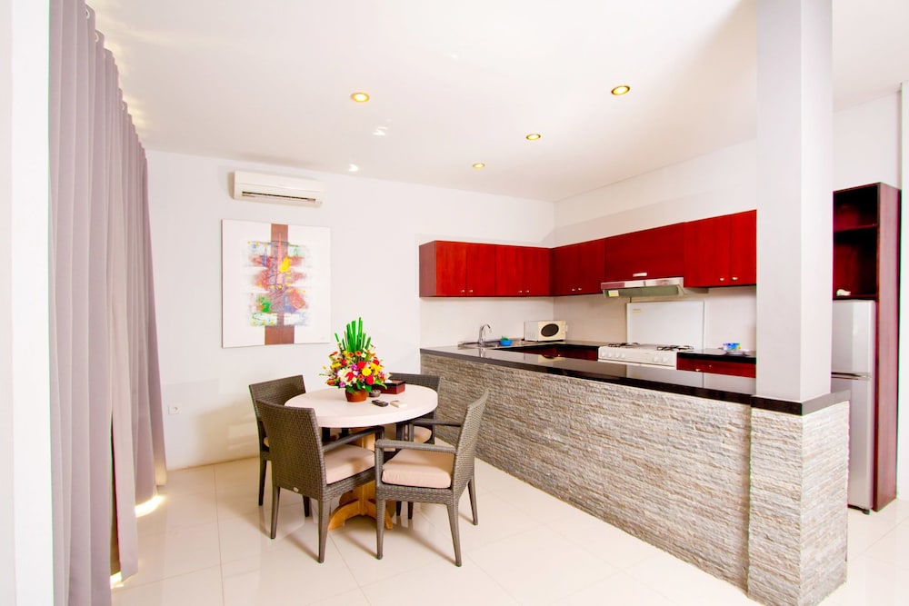 Apple Villa And Apartment 8/50
