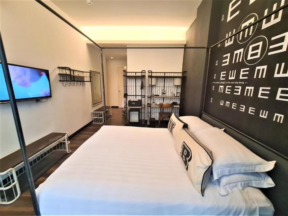 SUPERIOR, DOUBLE BED