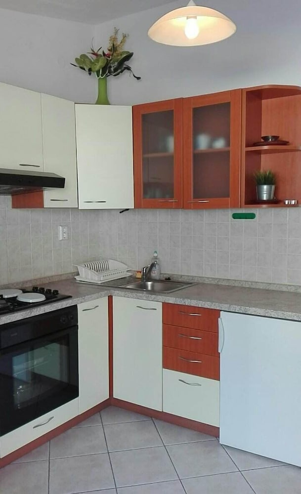 Bocin Rosso Apartments 8/50