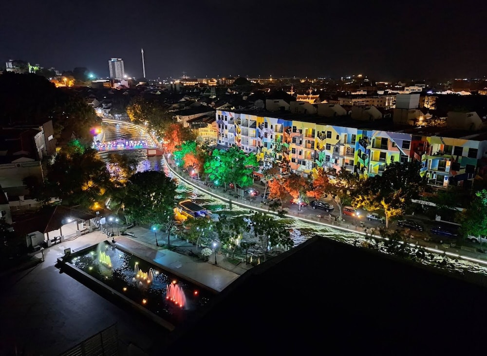 Sunday Malacca 8/50