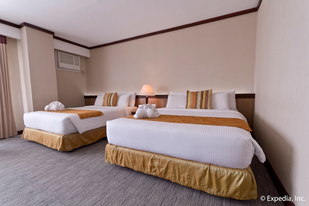 Dohera Hotel 12/69