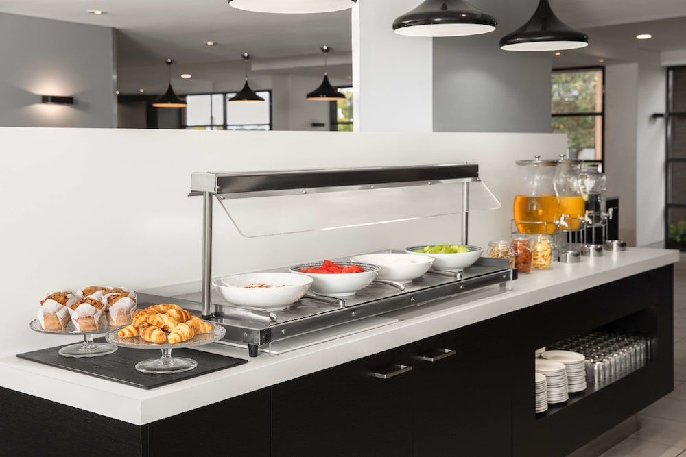 Mercure Sydney Macquarie Park 51/64