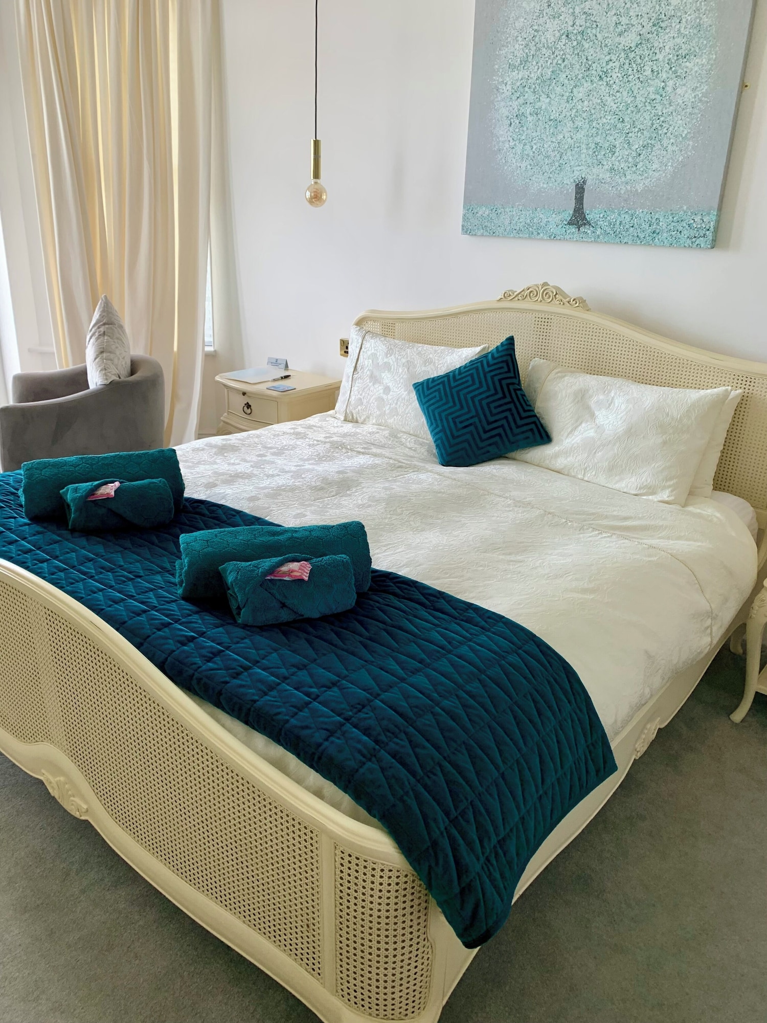SUPERIOR, KING BED, SEA VIEW