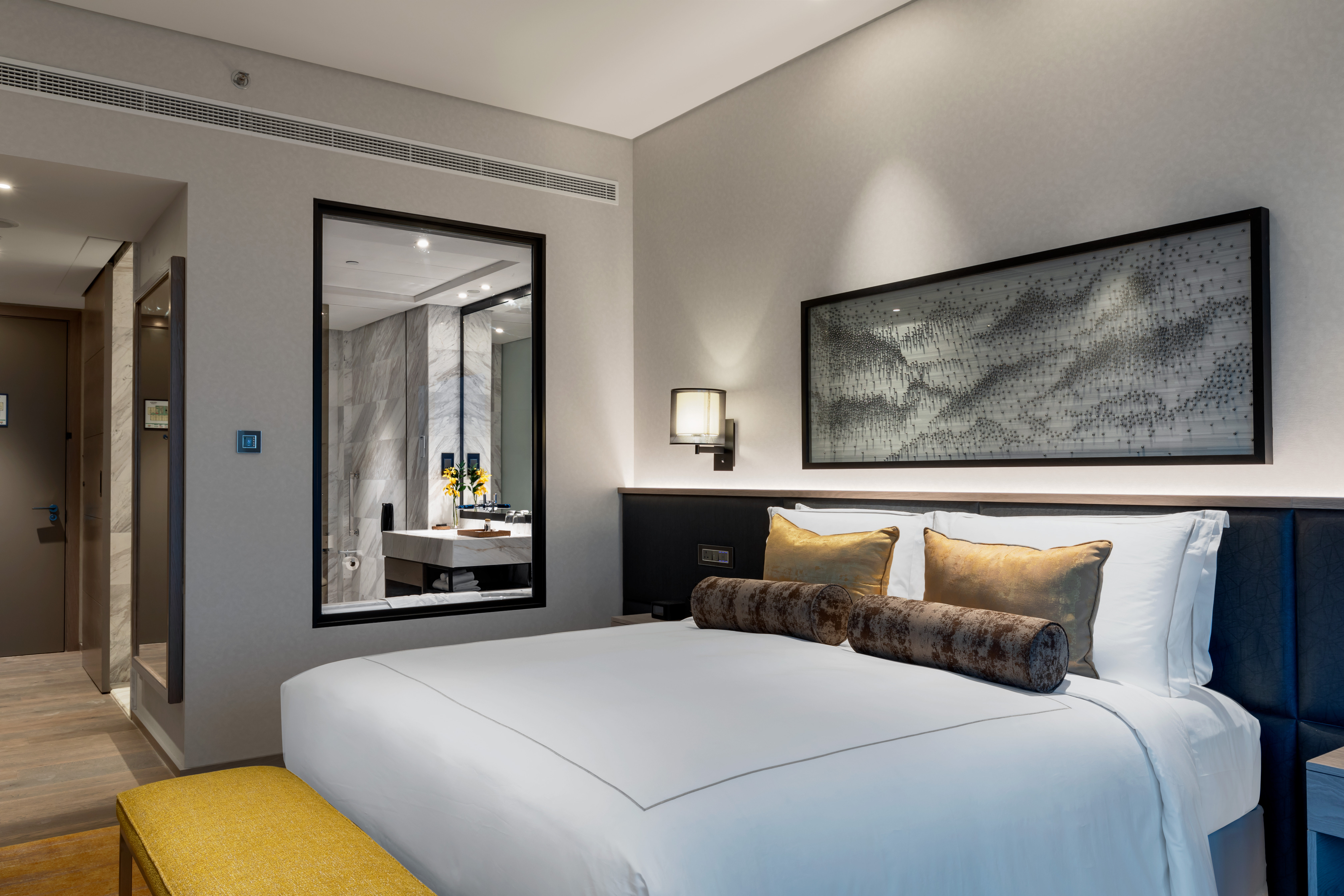 Taj Jumeirah Lakes Towers photo5