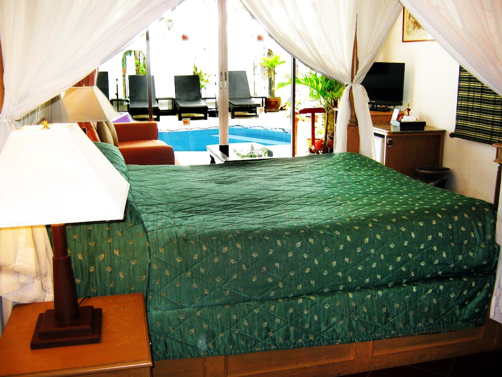 The Orchid Hotel And Spa Kalim Bay 29/81