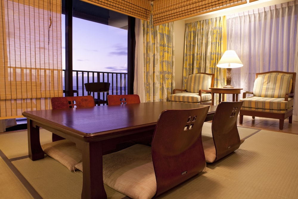 Guam Reef Olive Spa Resort 52/77