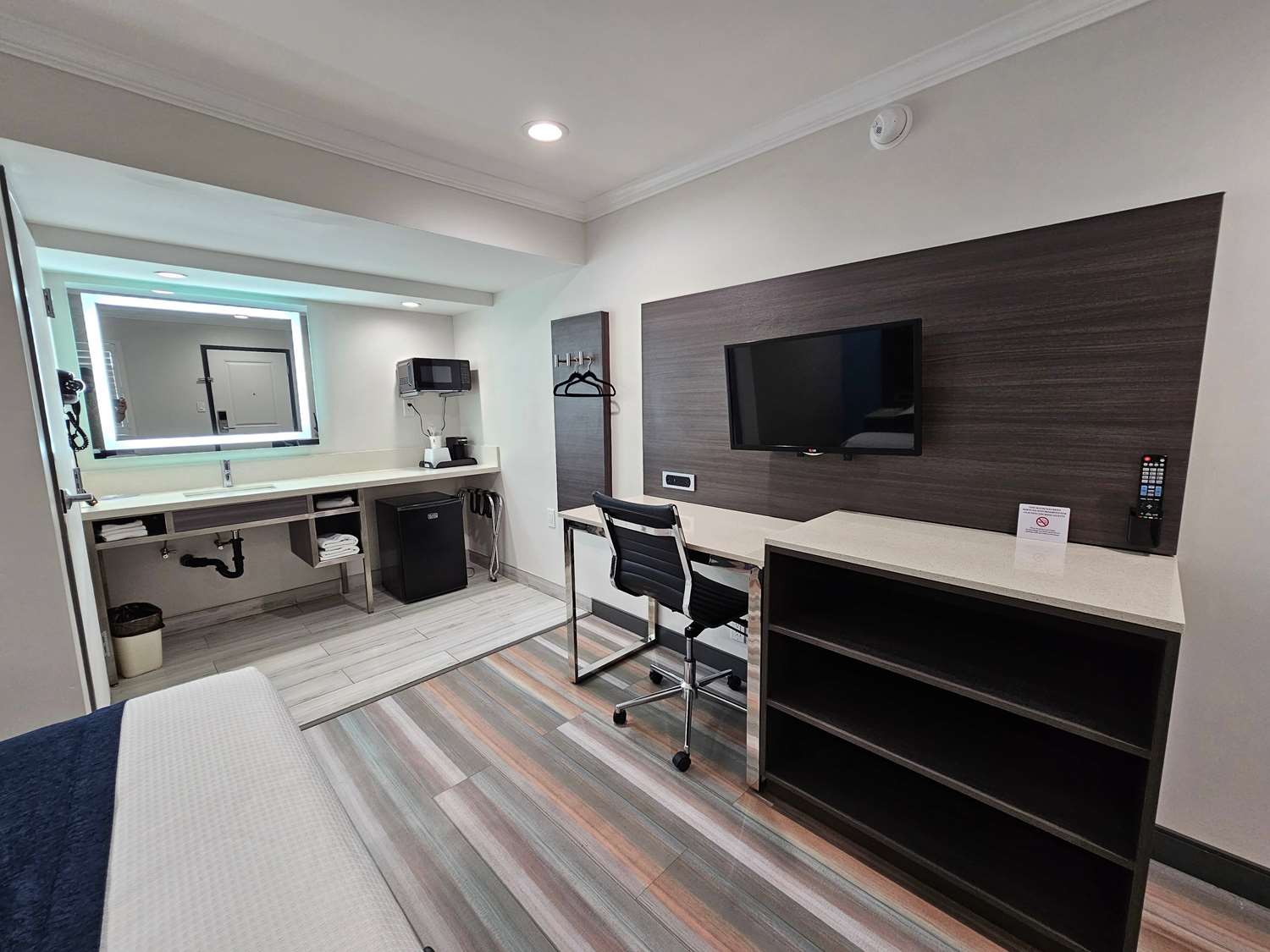 Travelodge by Wyndham Fullerton Near Anaheim 21/38