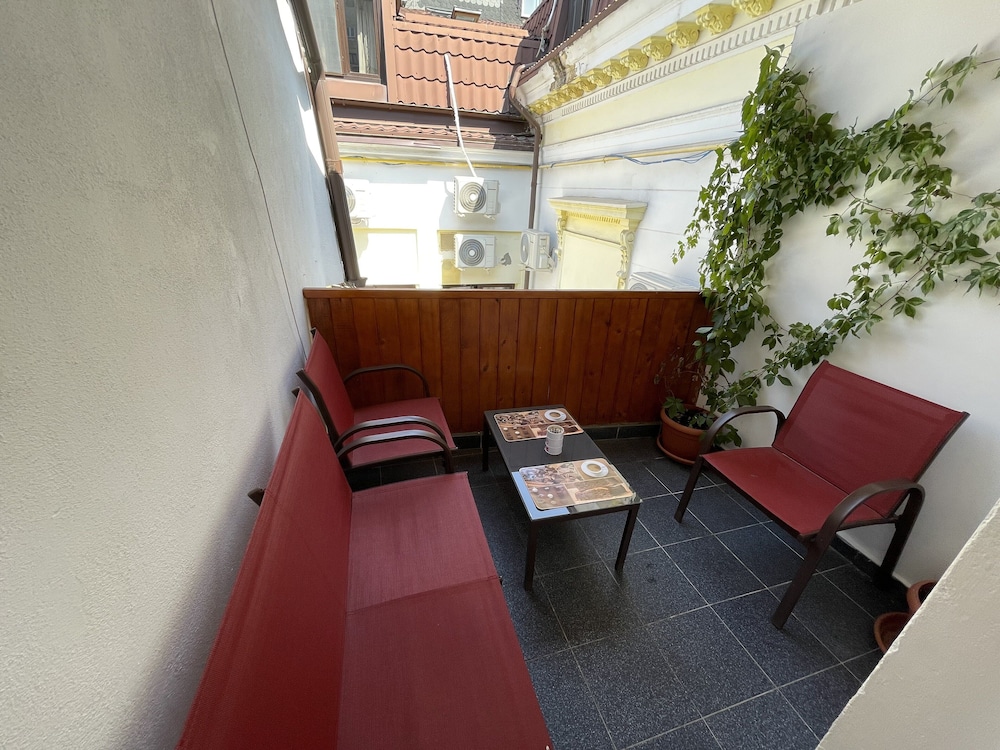 X Hostel Bucharest 20/44
