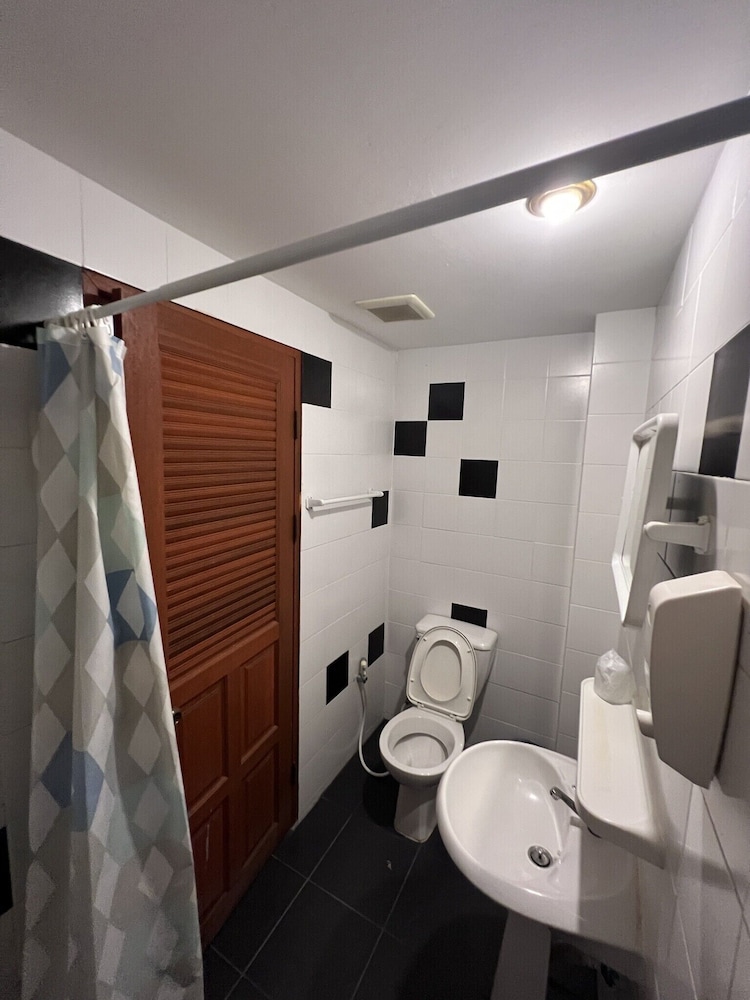 Aquarius Gay Guesthouse & Sauna 56/59