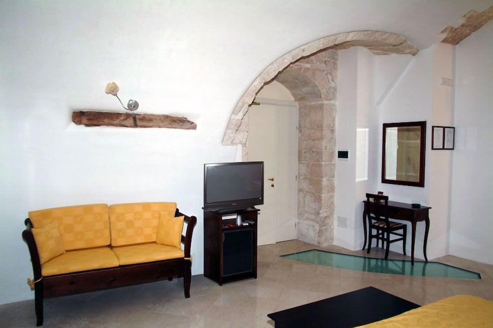 Hotel La Terra Formerly Hotel Rione Antico La Terra 6/59