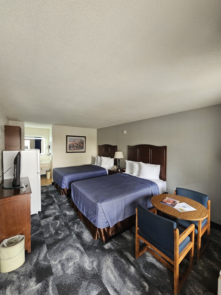 Bluegrass Extended Stay Hotel 45/57