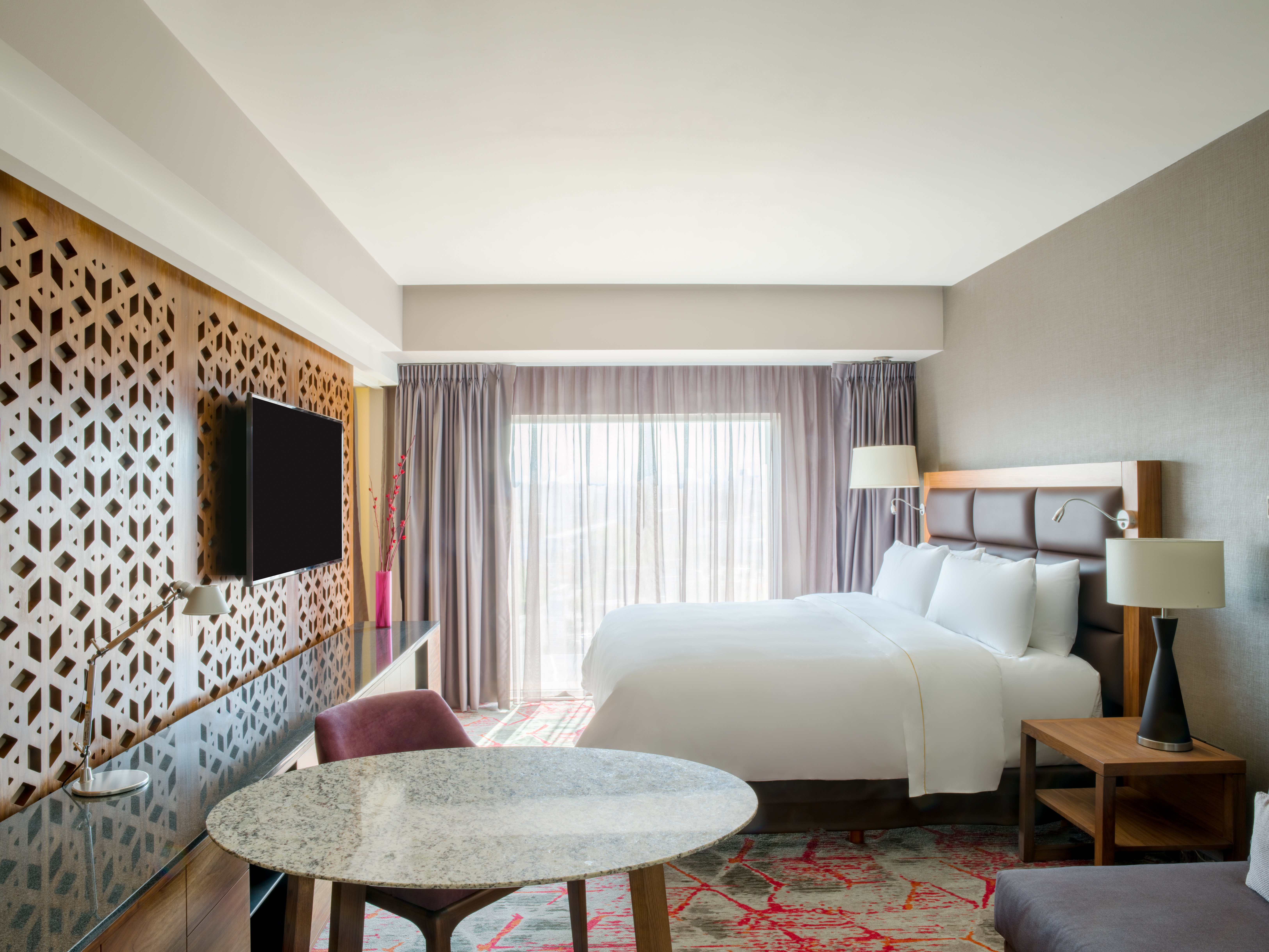 JUNIOR SUITE, KING BED