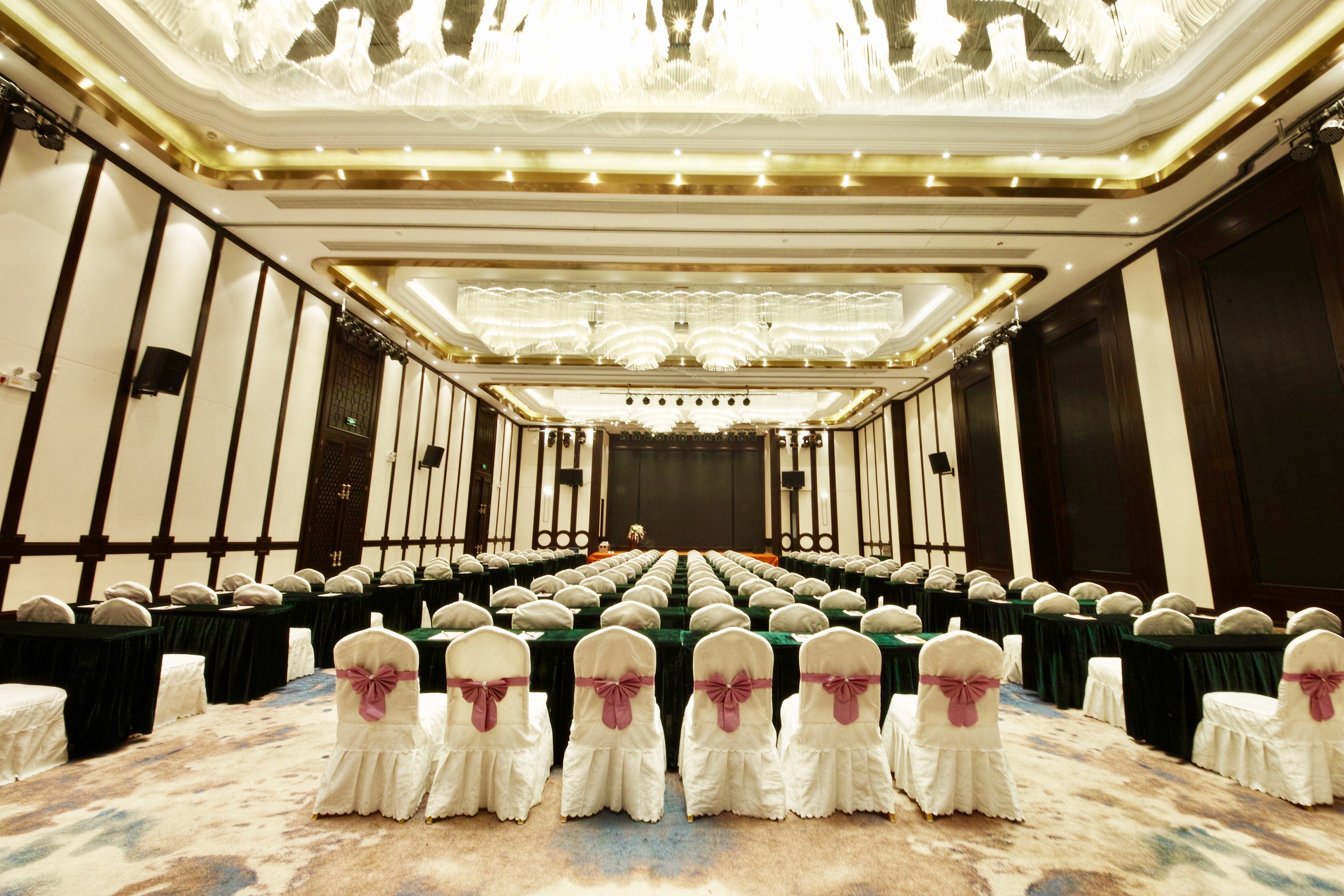 HOLIDAY INN EXPRESS HEFEI SHUSHAN 30/34