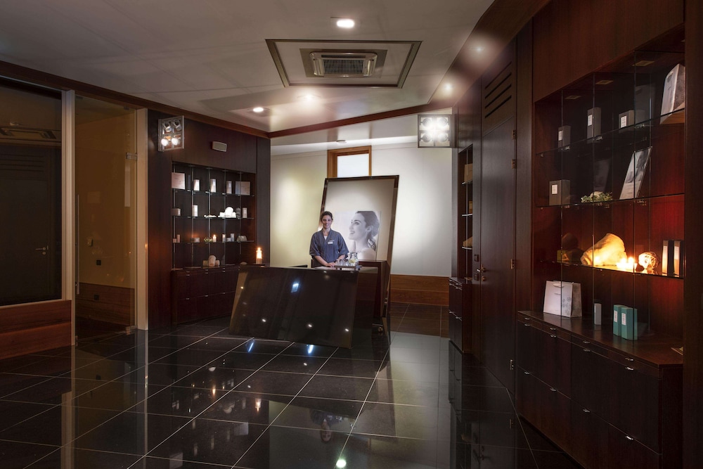 Lobby at Kalidria Thalasso Spa Resort, CASTELLANETA