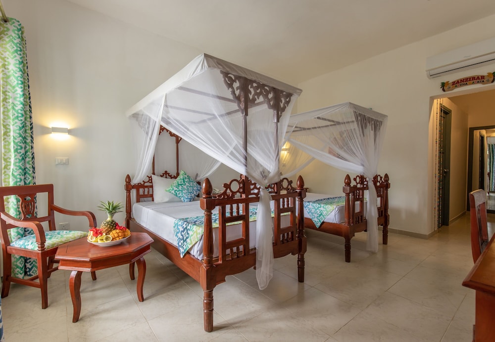 Kiwengwa Beach Resort 54/72