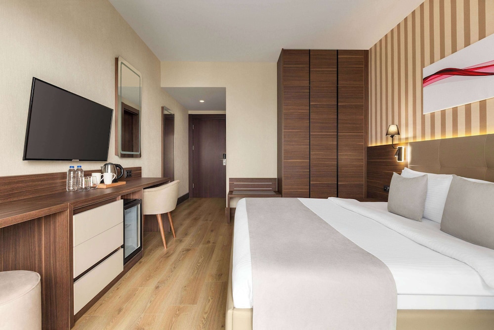 Ramada by Wyndham Cesme 30/67