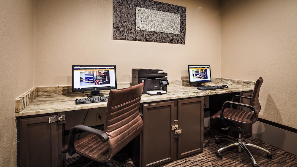 Best Western Magnolia Inn And Suites 34/36