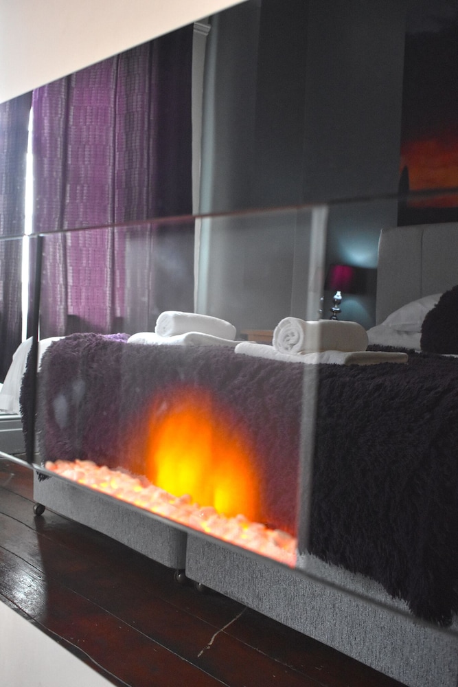 The Stonehenge Inn Carvery 34/39