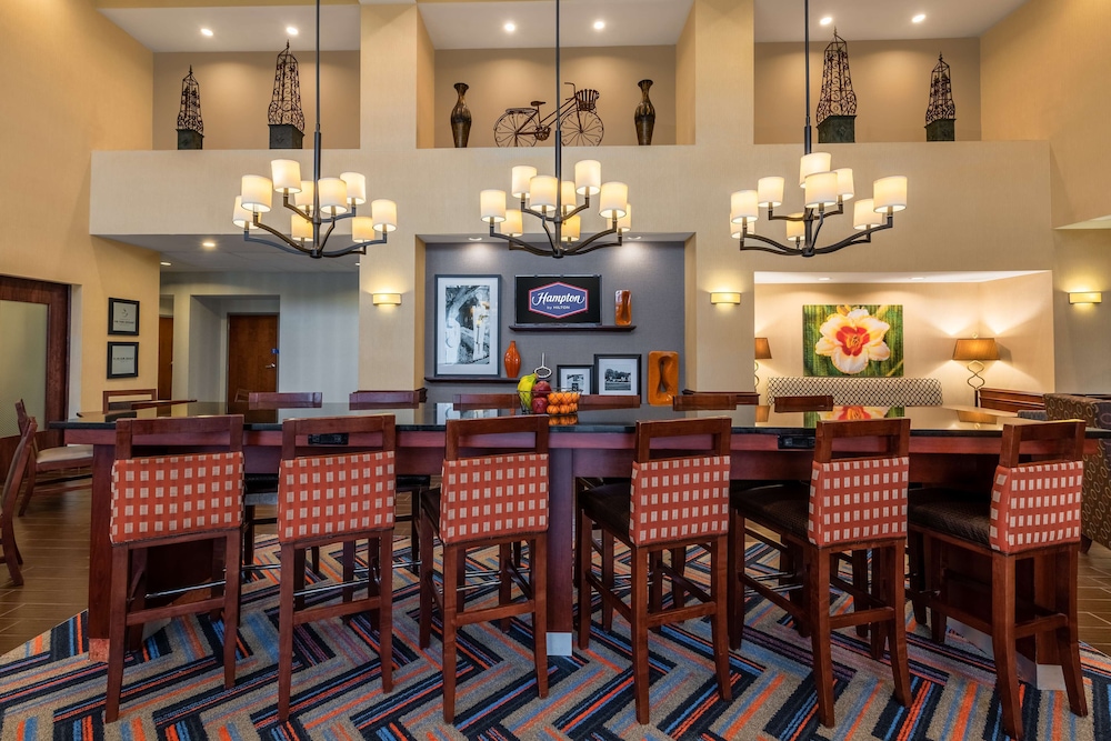 Hampton Inn & Suites Hopkinsville 31/45