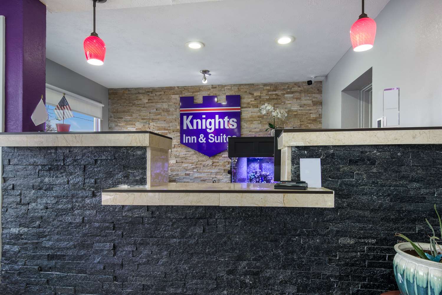 Knights Inn & Suites Salem, IN 5/29