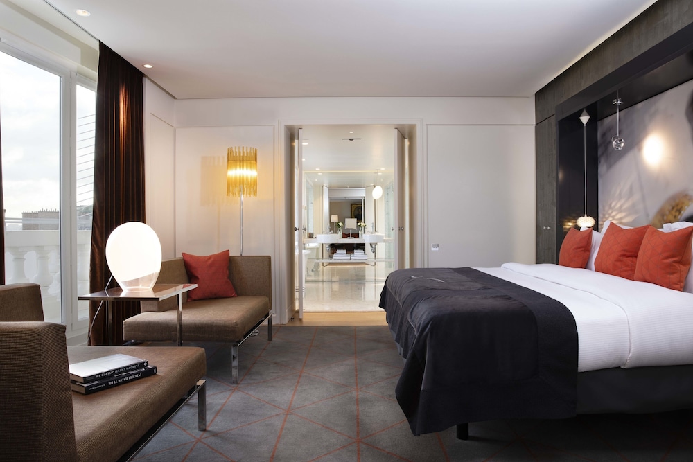 HOTEL DE SERS 13/80