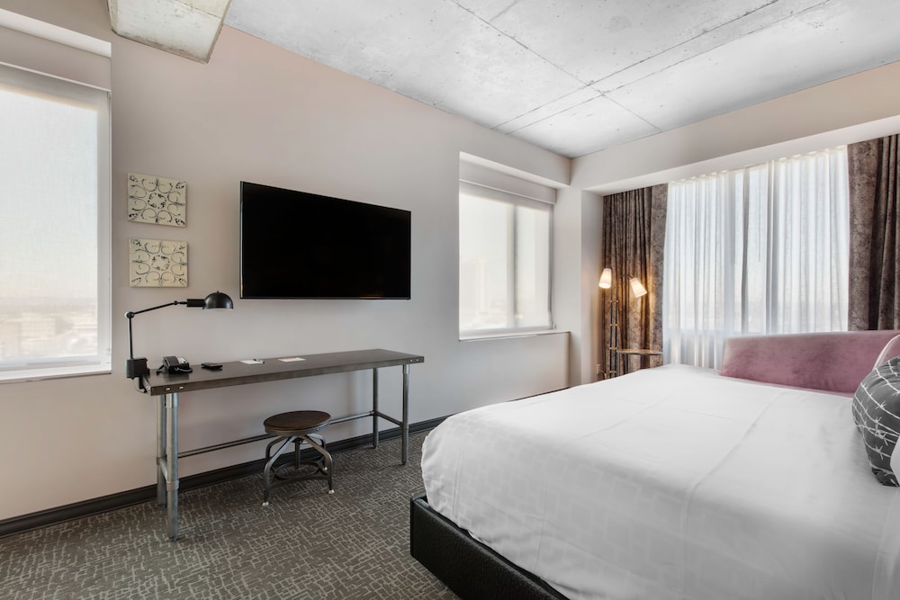 Cambria Hotel Nashville Downtown 17/56