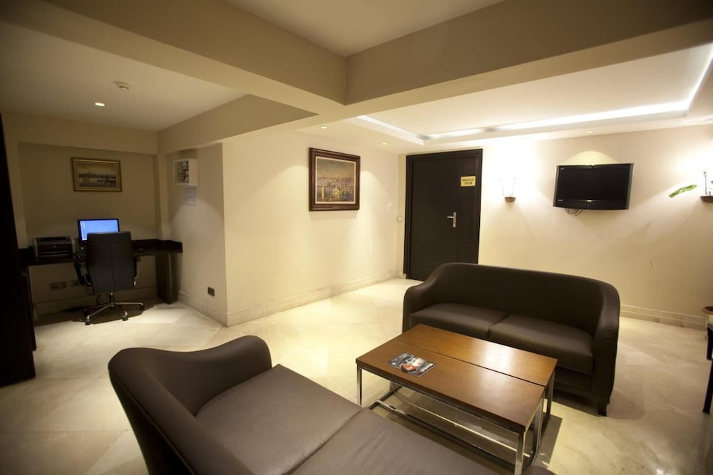 Grand Laleli Hotel 21/27