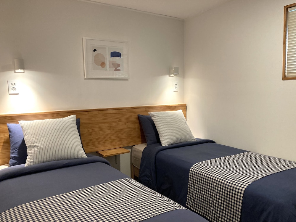 Hostel Beige 2Nd 17/44