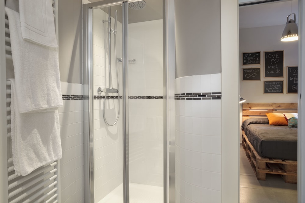 Rivetto Suites 36/37